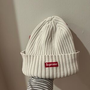 Supreme white Beanie